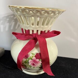 Vintage Formalities Vases by Baum Brothers  6”